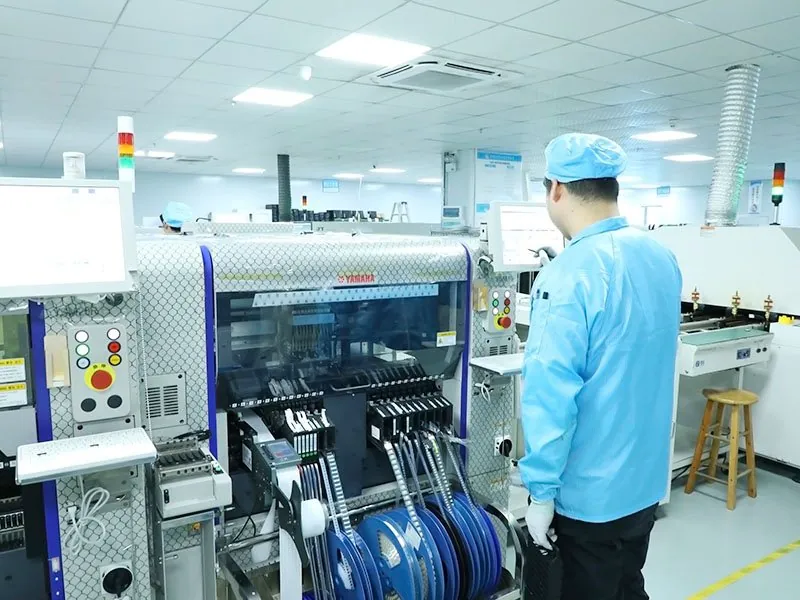 Yamaha SMT placement line
